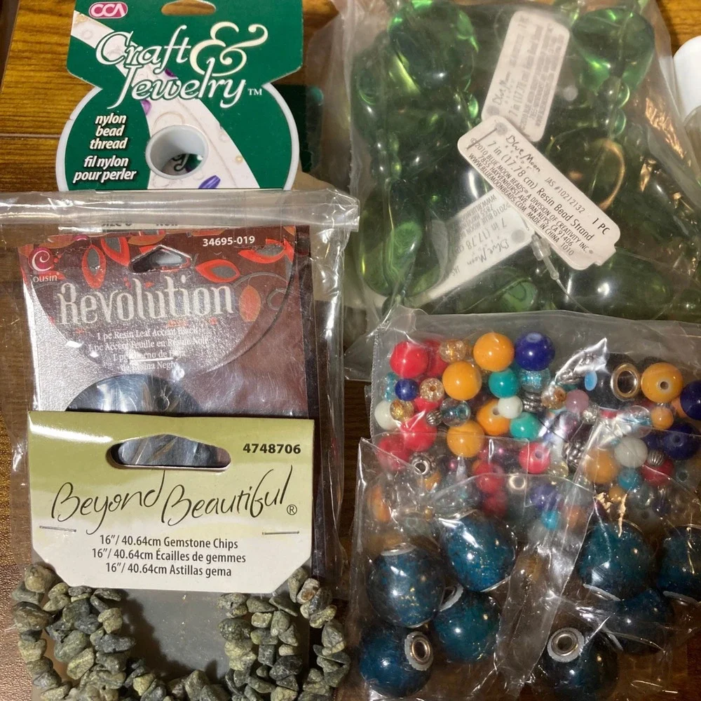 Jewelry Making‎ Supplies Beads Charms Cords Findings Craft Kit Bundle